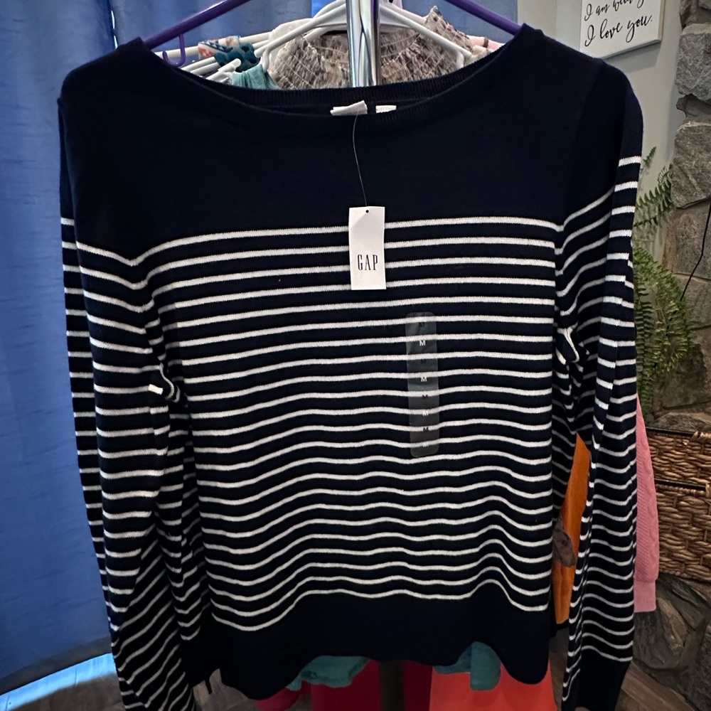 Navy Sweater Shirt GAP Size Medium NWT